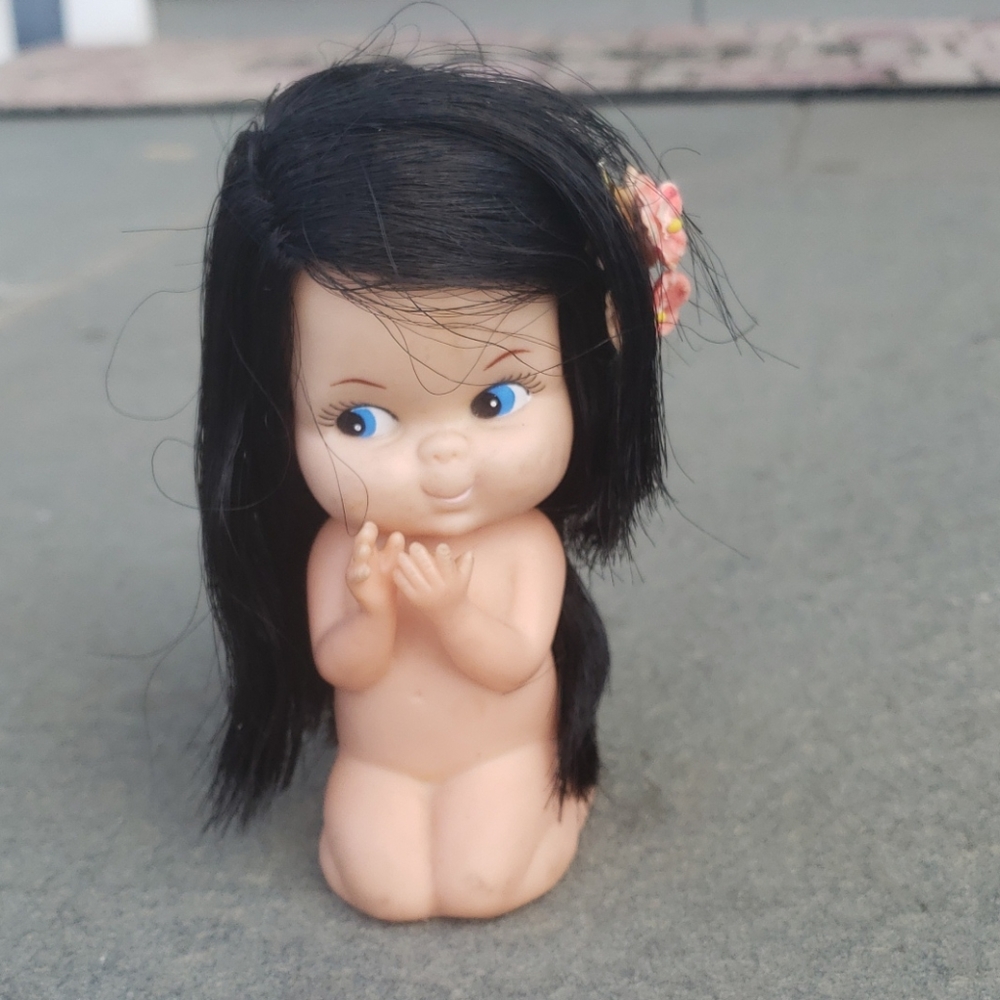 Vintage Kamara doll 1960